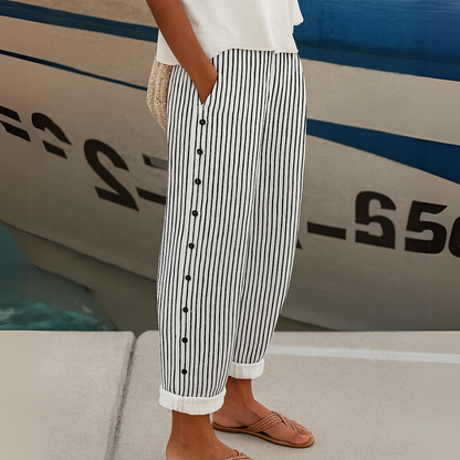 Caitlin | Elegante gestreifte Hose mit Knöpfen