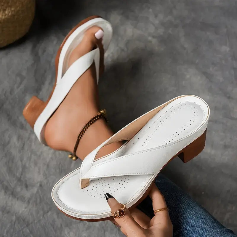 DELACROIX | Sandalias de Elegancia y Comodidad