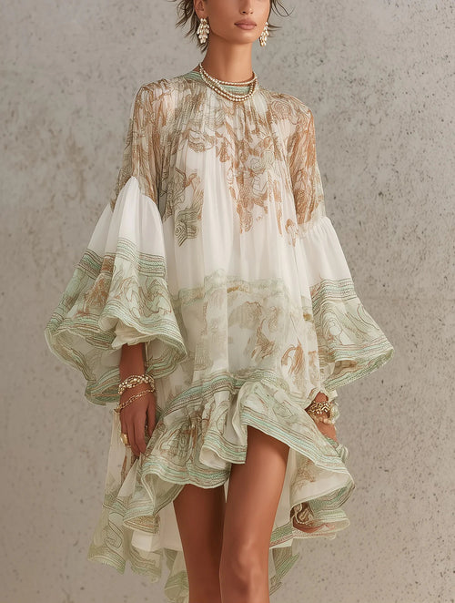 Solange | Vestido corto asimétrico de muselina verde con volantes y mangas campana